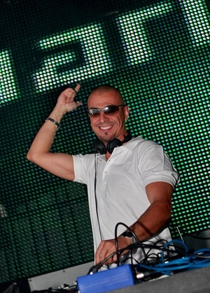 CHARLIE CLUBBER